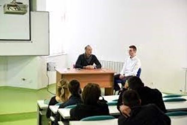 Professional training scholarship